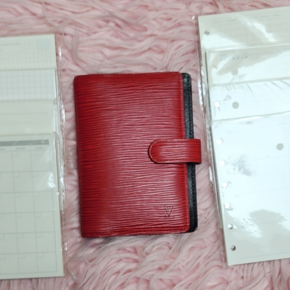 Louis Vuitton Vintage Red Epi Leather Agenda EUC - Picture 16 of 16